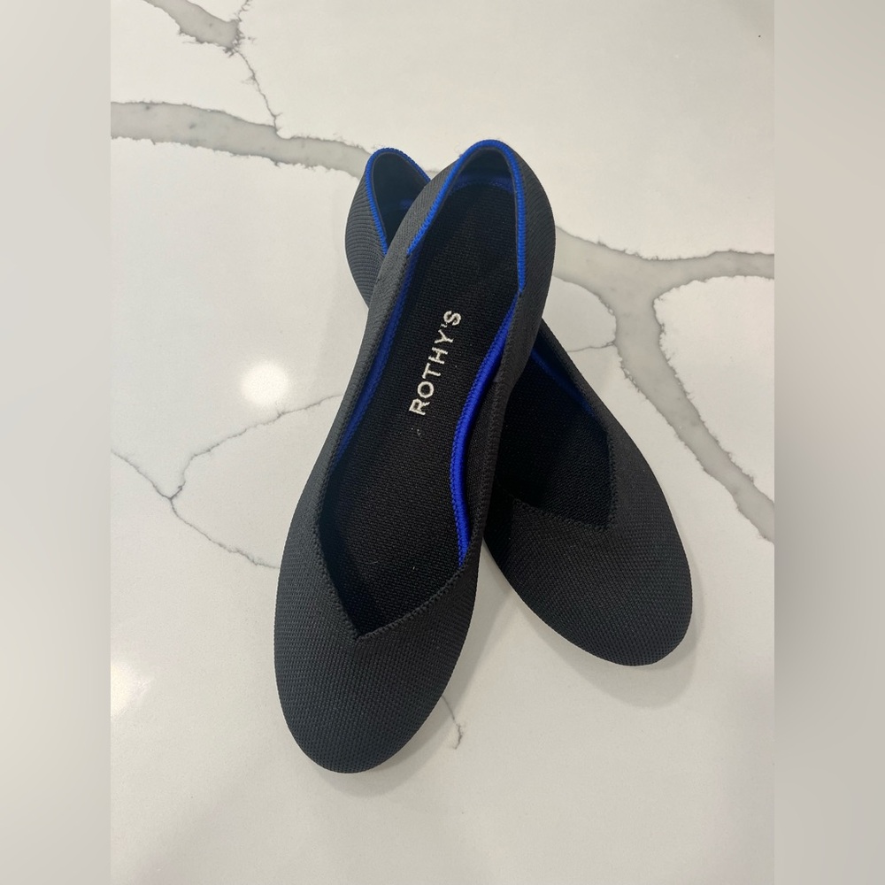 Women’s Rothy’s slip on shoes